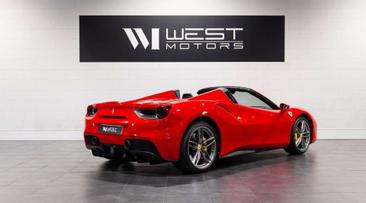 Ferrari 488 — photo 5