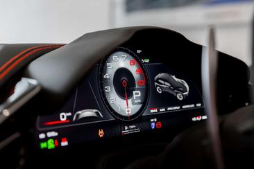Ferrari Purosangue — photo 10