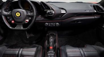 Ferrari 488 — photo 9