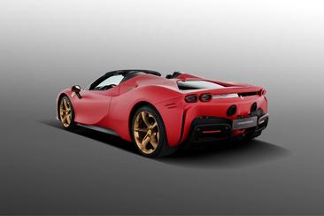 Ferrari SF90 Spider — photo 17
