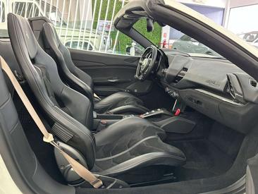 Ferrari 488 Spider — photo 12