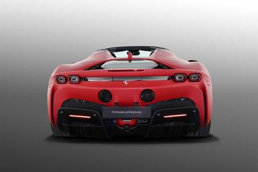 Ferrari SF90 Spider — photo 18