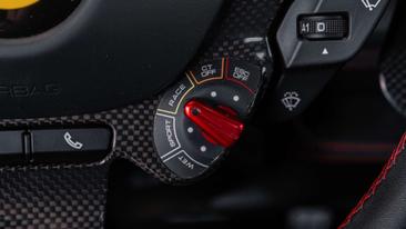 Ferrari F8 Tributo — photo 33
