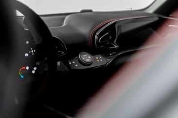 Ferrari Purosangue — photo 14