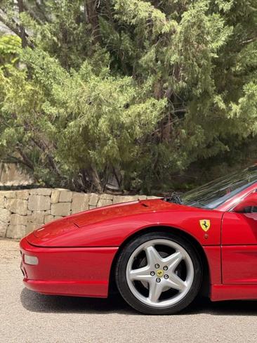 Ferrari F355 — photo 9
