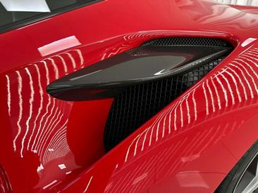 Ferrari F8 Tributo — photo 29