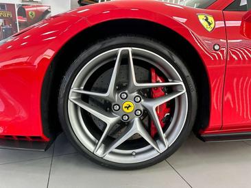 Ferrari F8 Tributo — photo 30