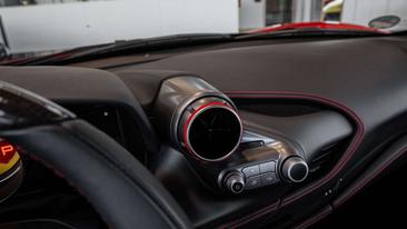 Ferrari F8 Tributo — photo 42