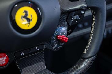 Ferrari F8 Spider — photo 38