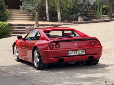 Ferrari F355 — photo 21
