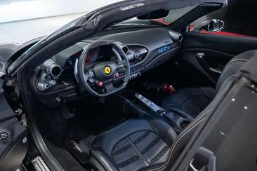 Ferrari F8 Spider — photo 43