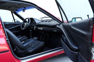 Ferrari 308 GTB — photo 8