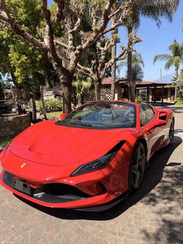 Ferrari F8 Spider — photo 2