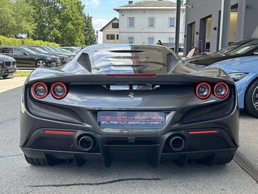 Ferrari F8 Tributo — photo 16