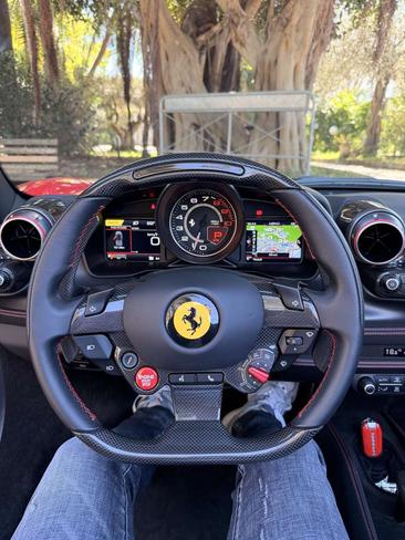 Ferrari F8 Spider — photo 11
