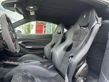 Ferrari F8 Tributo — photo 26