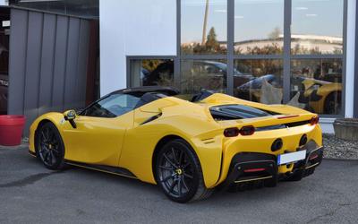 Ferrari SF90 Spider