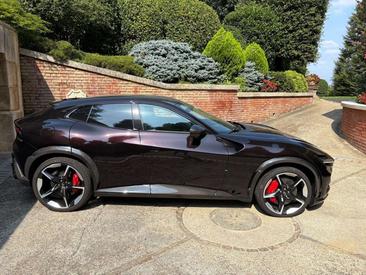 Ferrari Purosangue — photo 11