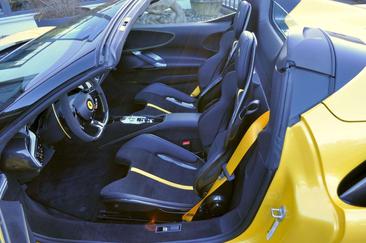 Ferrari SF90 Spider — photo 9