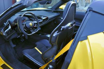 Ferrari SF90 Spider — photo 10