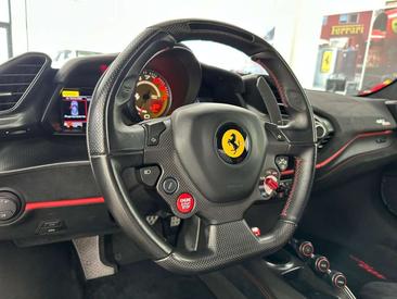 Ferrari 488 Pista — photo 8