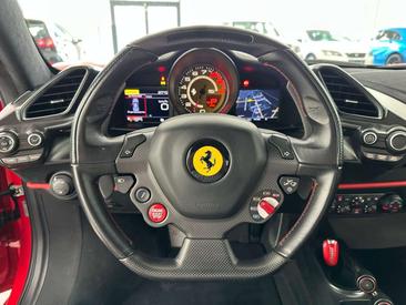 Ferrari 488 Pista — photo 15