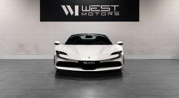 Ferrari SF90 Stradale — photo 2