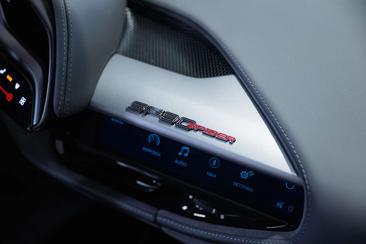 Ferrari SF90 Spider — photo 18