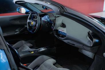 Ferrari SF90 Spider — photo 19