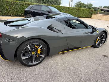 Ferrari SF90 Spider — photo 7