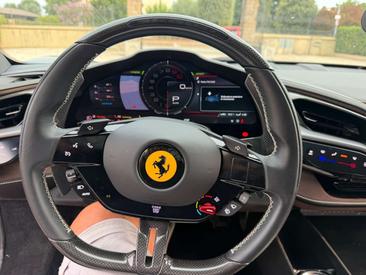 Ferrari SF90 Spider — photo 12