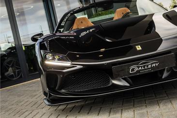Ferrari F8 Spider — photo 32