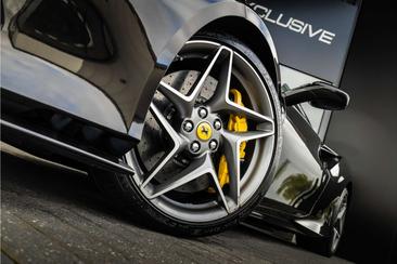 Ferrari F8 Spider — photo 35