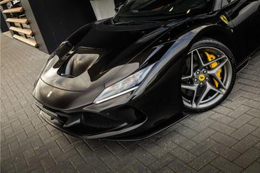 Ferrari F8 Spider — photo 36