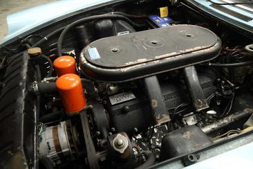 Ferrari 365 GT 2+2 — photo 9