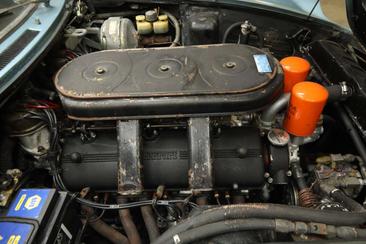 Ferrari 365 GT 2+2 — photo 10