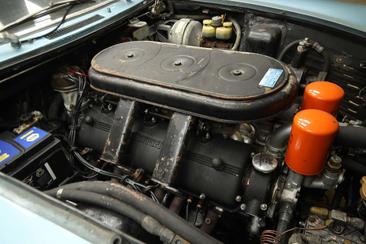 Ferrari 365 GT 2+2 — photo 13
