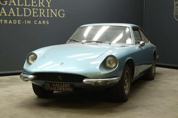 Ferrari 365 GT 2+2 — photo 20