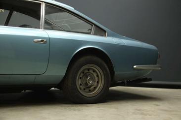 Ferrari 365 GT 2+2 — photo 28