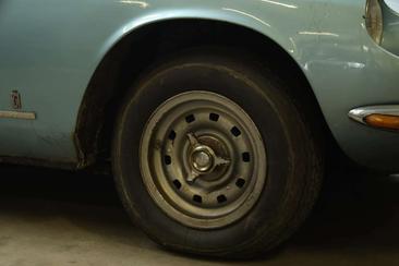 Ferrari 365 GT 2+2 — photo 34