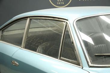 Ferrari 365 GT 2+2 — photo 35