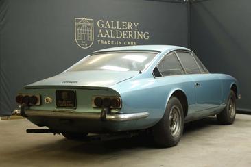 Ferrari 365 GT 2+2 — photo 46
