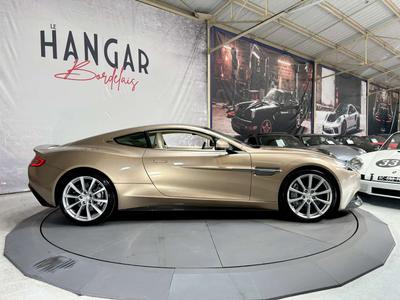 Aston Martin Vanquish Coupé V12 6.0 Touchtronic 2