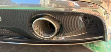 Aston Martin Vanquish — photo 26