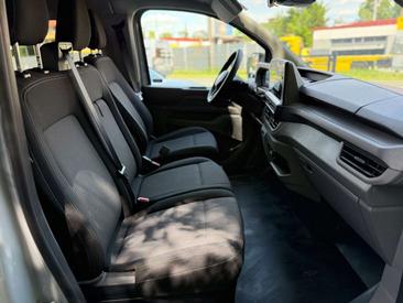 Volkswagen Transporter — photo 4
