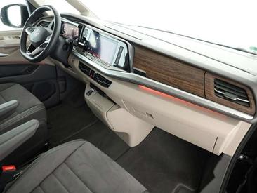 Volkswagen Multivan EHybrid 4Motion Style — photo 5
