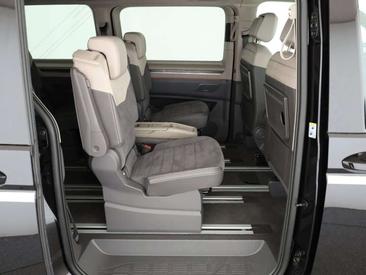 Volkswagen Multivan EHybrid 4Motion Style — photo 6