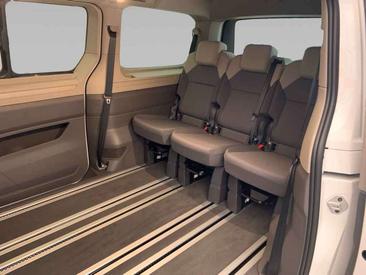 Volkswagen Multivan EHybrid Beach — photo 11