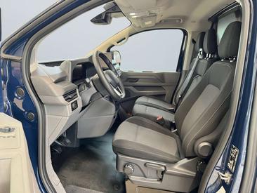 Volkswagen Transporter — photo 6