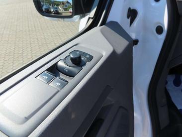 Volkswagen Transporter Kasten TDI — photo 13